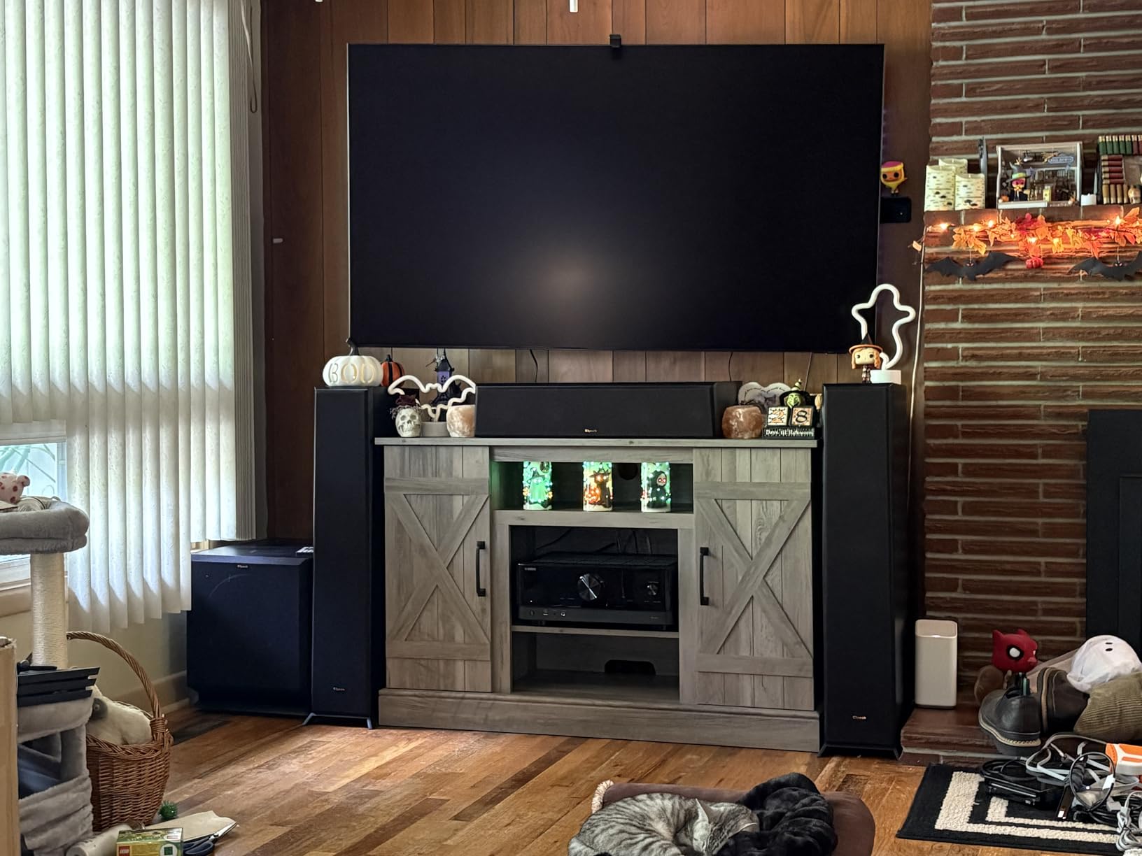 Samsung 85-Inch Class Neo QLED 4K QN90F Series, Vision AI, Mini LED Smart TV (2025 Model, 85QN90F) Neo Quantum HDR+, Object Tracking Sound+ w/Dolby Atmos, Glare Free, Gaming Hub, Alexa Built-in customer photo 1