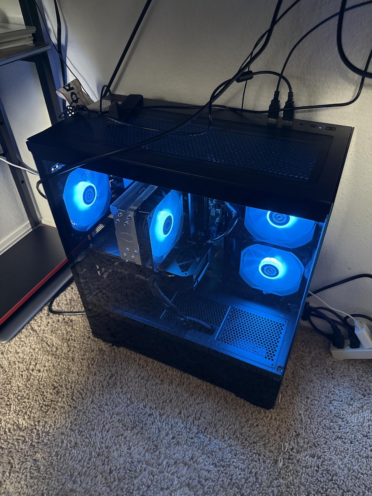 CyberPowerPC Gaming PC, Intel Core i5-14400F, GeForce RTX 5060 8GB | Gamer Xtreme, 16GB DDR5, 1TB PCIe 4.0 SSD, WiFi Ready & Windows 11 Home (GXiVR8060A47) customer photo 1