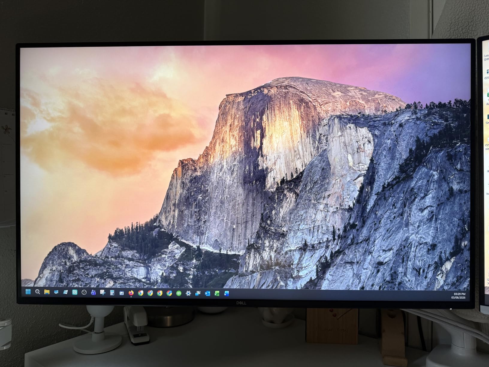 Dell 32 Monitor S3225QS, 4K UHD VA, 120Hz, FreeSync Premium, Eye Comfort customer photo 2