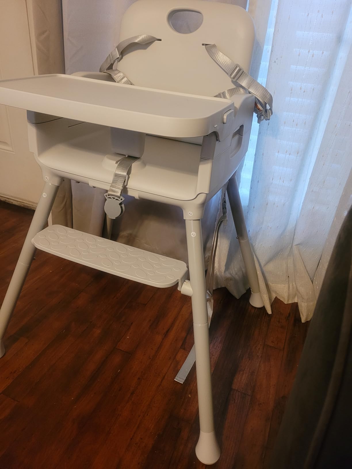 Obee Odee 3-in-1 Portable Baby High Chair for Babies and Toddlers, Convertible Easy Clean Infant Foldable Highchair with Adjustable Legs & Dishwasher Safe Tray, Grey customer photo 2