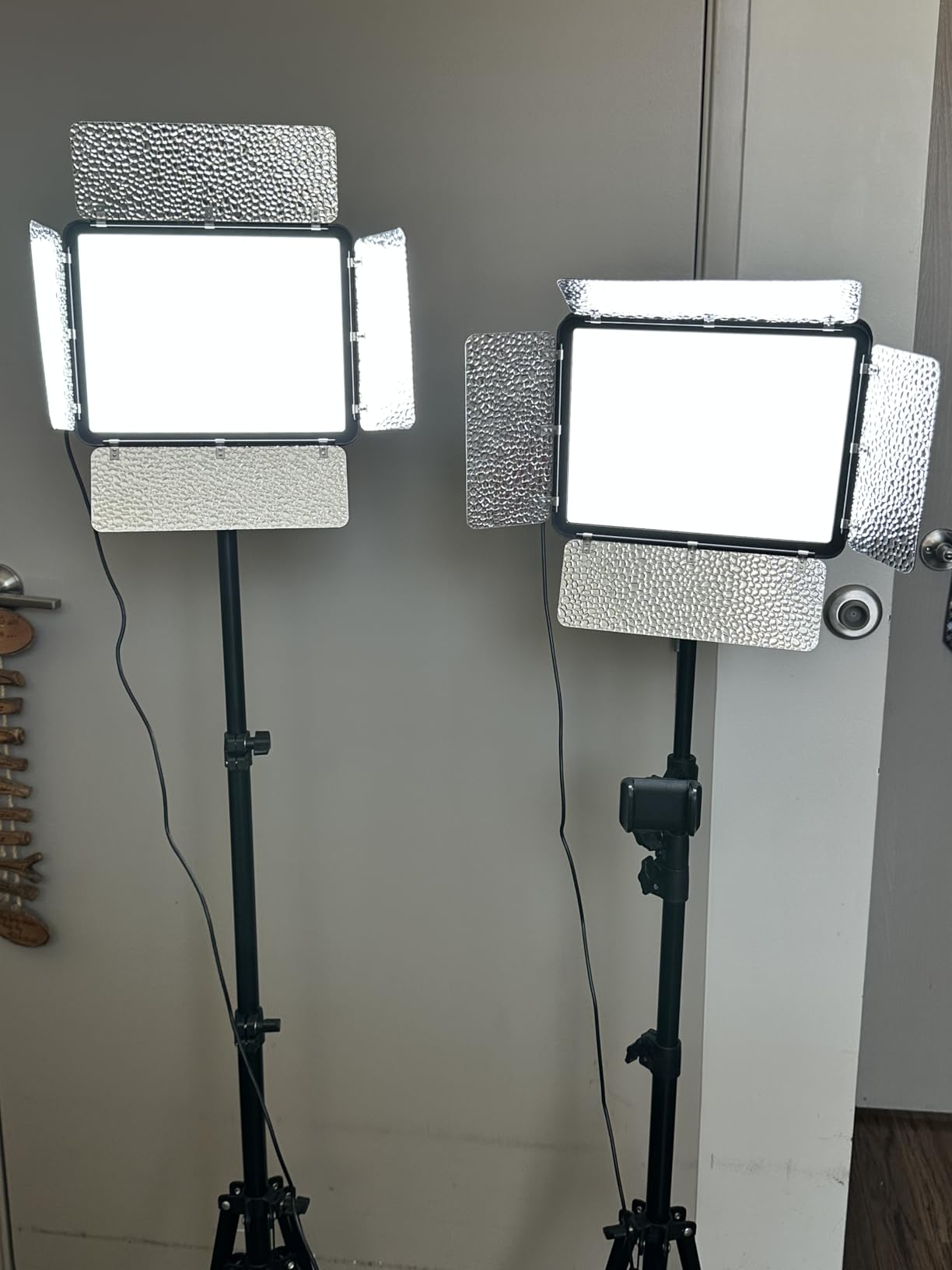 EMART 2-Pack LED Video Light Kit with Phone Holder & Barndoor | 2800-7000K Dimmable Studio Lights, 73'' Streaming Light for Video Recording, YouTube, Vlog, Photography, Content, Podcast customer photo 1