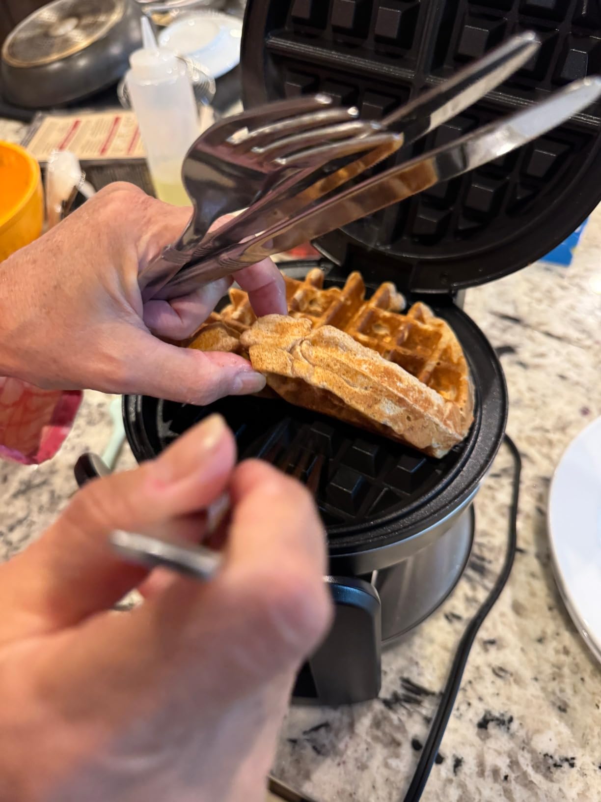 Cuisinart Round Flip Belgian Waffle Maker, 1