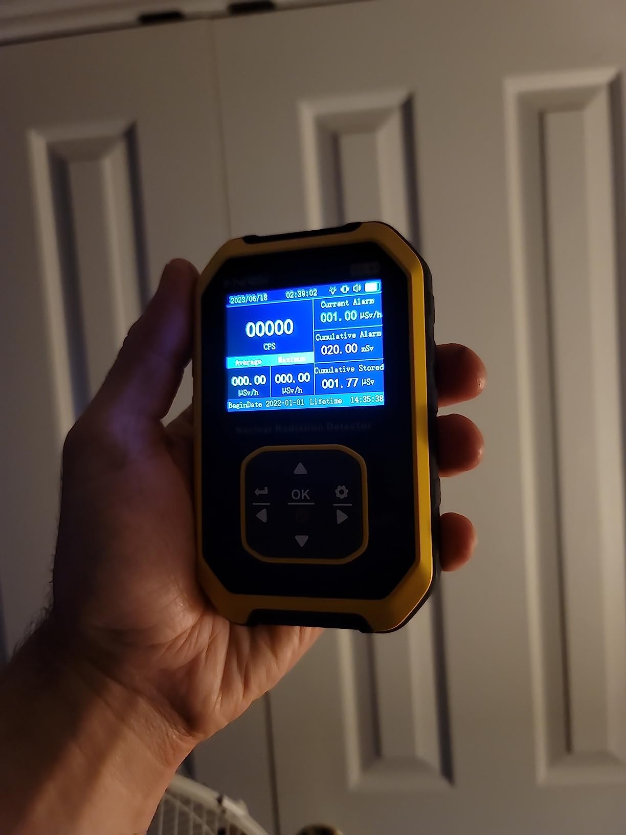 FNIRSI GC-01 Geiger Counter Nuclear Radiation Detector, Curve Display | Handheld Rechargeable Beta Gamma X-ray Radiation Monitor Meter, 5 Dosage Units, Radiation Dosimeter Nuclear Survival Kit customer photo 1