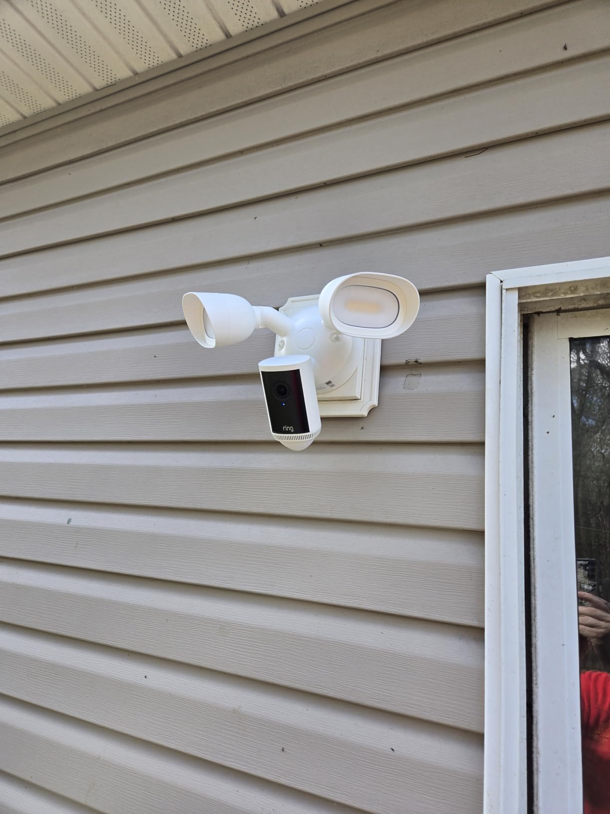 Ring Floodlight Cam Pro, Wired (newest model), Home or business security, Retinal 4K with wide-angle video, 10x Enhanced Zoom, and 2000 Lumen Floodlights, White customer photo 1
