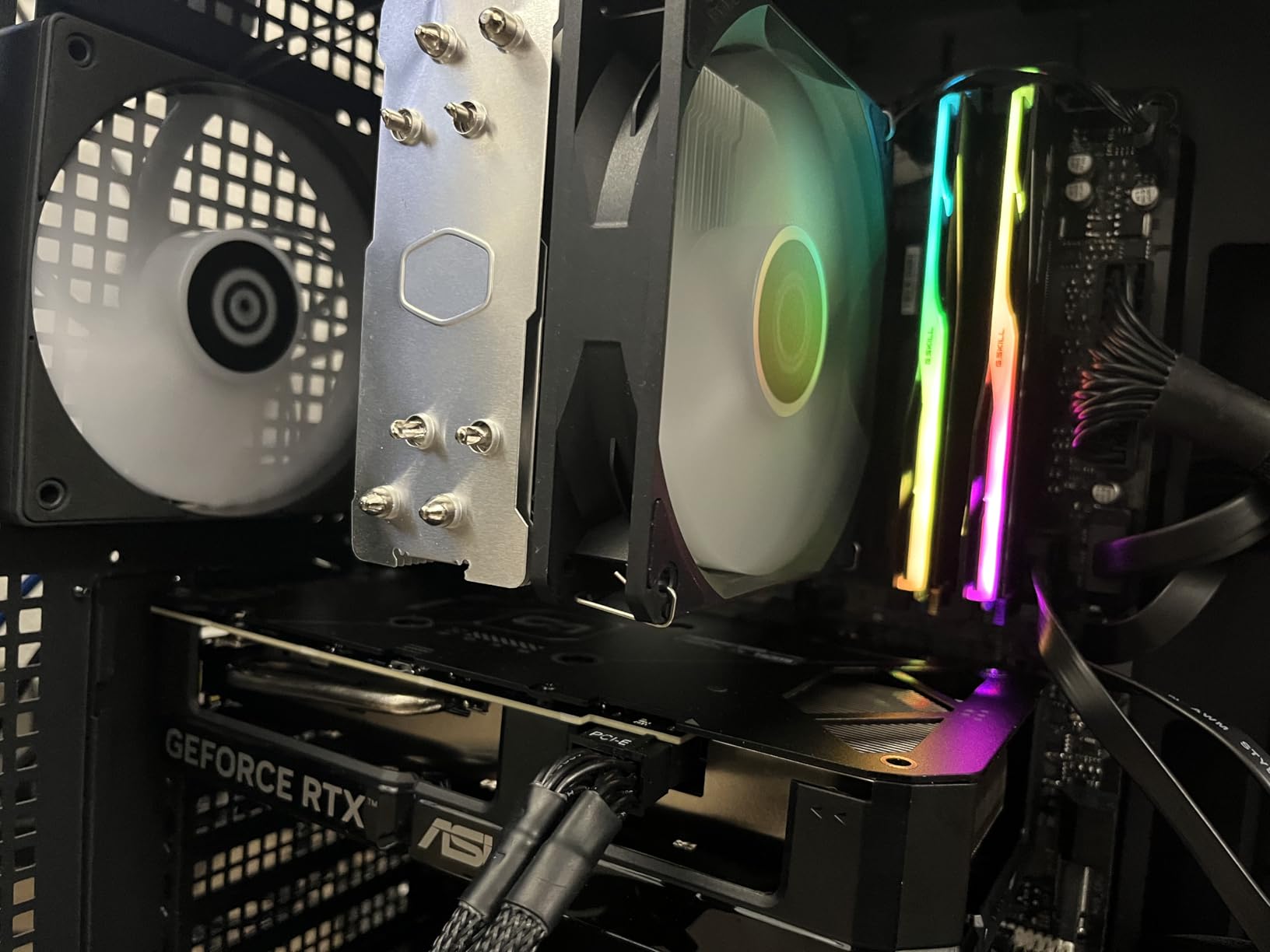 ASUS Dual NVIDIA GeForce RTX 5060 Ti 16GB GDDR7 OC Edition Graphics Card, PCIe 5.0, DLSS 4, HDMI 2.1b, DisplayPort 2.1b, 2.5-Slot, Axial-tech Fan, 0dB Technology, 3 Year Warranty customer photo 1