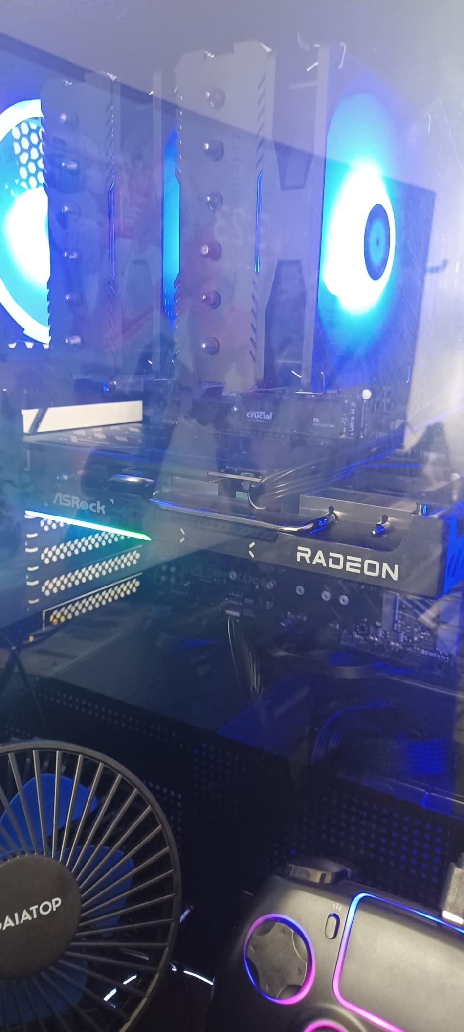 ASRock Radeon RX 9060 XT Challenger 16GB OC, RDNA 4, 3290MHz Boost, 16GB GDDR6 128-bit, PCIe 5.0, Dual Fans, 0dB Silent, LED Indicator, DisplayPort 2.1a, HDMI 2.1b customer photo 2