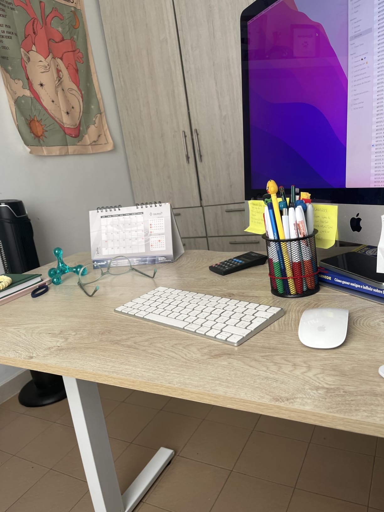 FEZIBO Standing Desk, 48 x 24 Inches Electric Height Adjustable, Sit and Stand Up, Computer Office Desk with Splice Board, White Frame/Maple TOP customer photo 1
