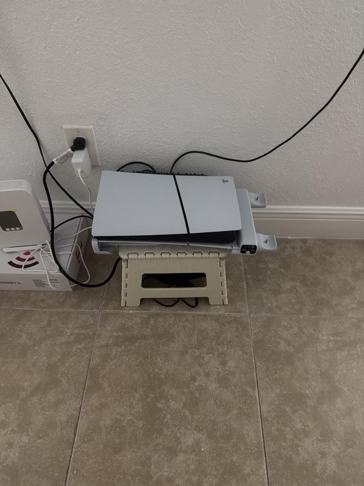 PS5/Slim/Pro Horizontal Stand with Cooling Fan & Charger for Original & Edge Controllers, Scalable Design PS5 Accessories Base with EVA Foams for All PS Five Disc & Digital, PS 5 Sideways Stand White customer photo 1