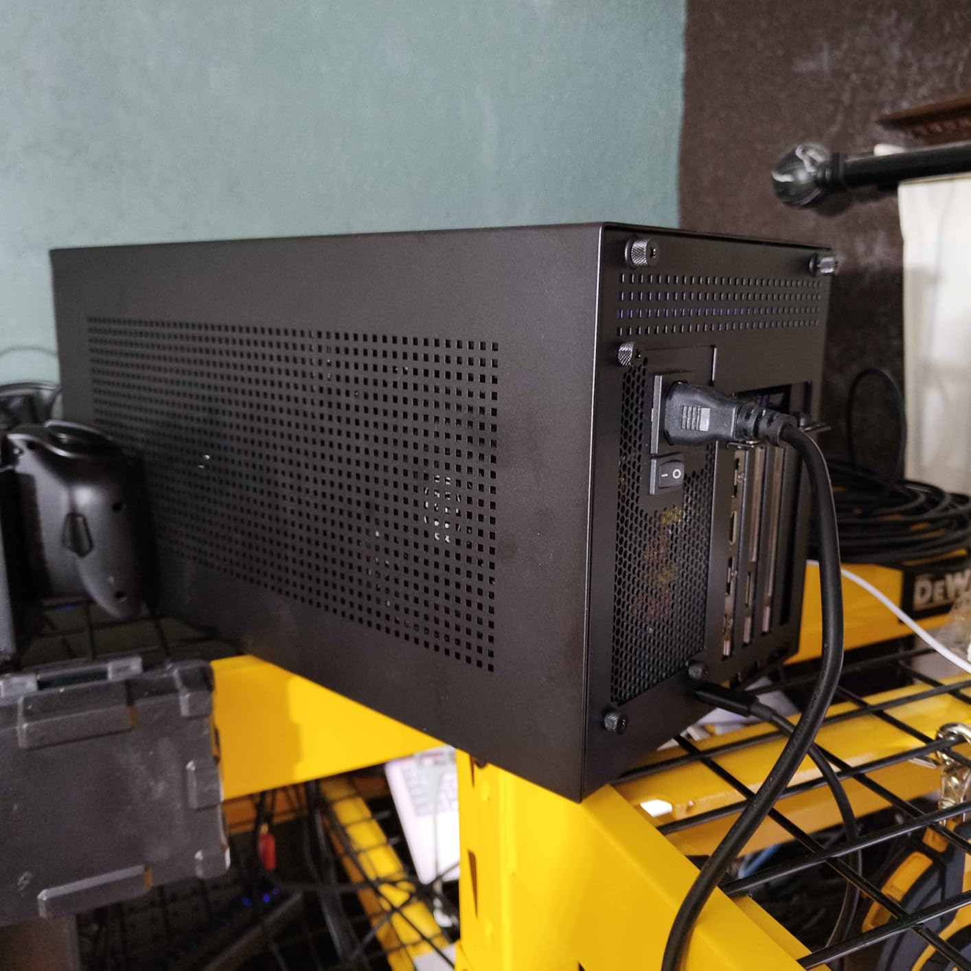 Razer Core X V2 External Graphics Enclosure (eGPU) customer photo 2