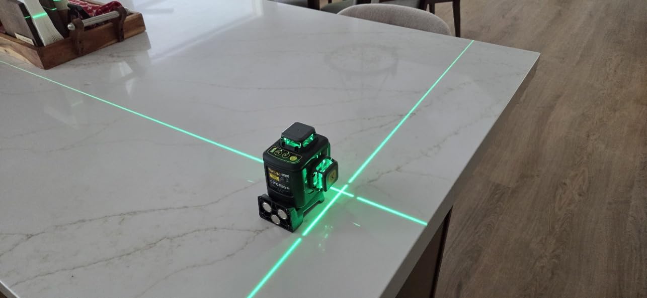 Fanttik D12 Ace Laser Level 360 Self Leveling, 3x360° Rechargeable 3D Green Cross Laser, Outdoor Pulse Mode, IP54 Durable, Easy to Use for Construction and Picture Hanging customer photo 2