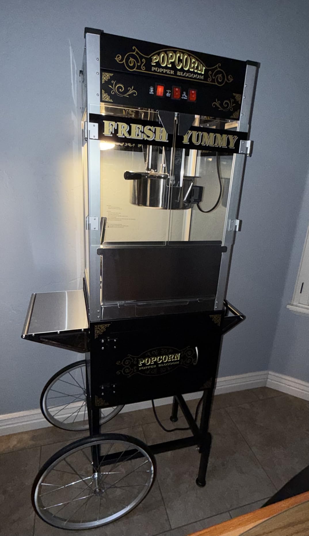 12oz Commercial Popcorn Machine with Cart, Vintage Theater Style Popper with Stainless Steel Kettle & Wheels for Parties, Business, Home Events customer photo 1