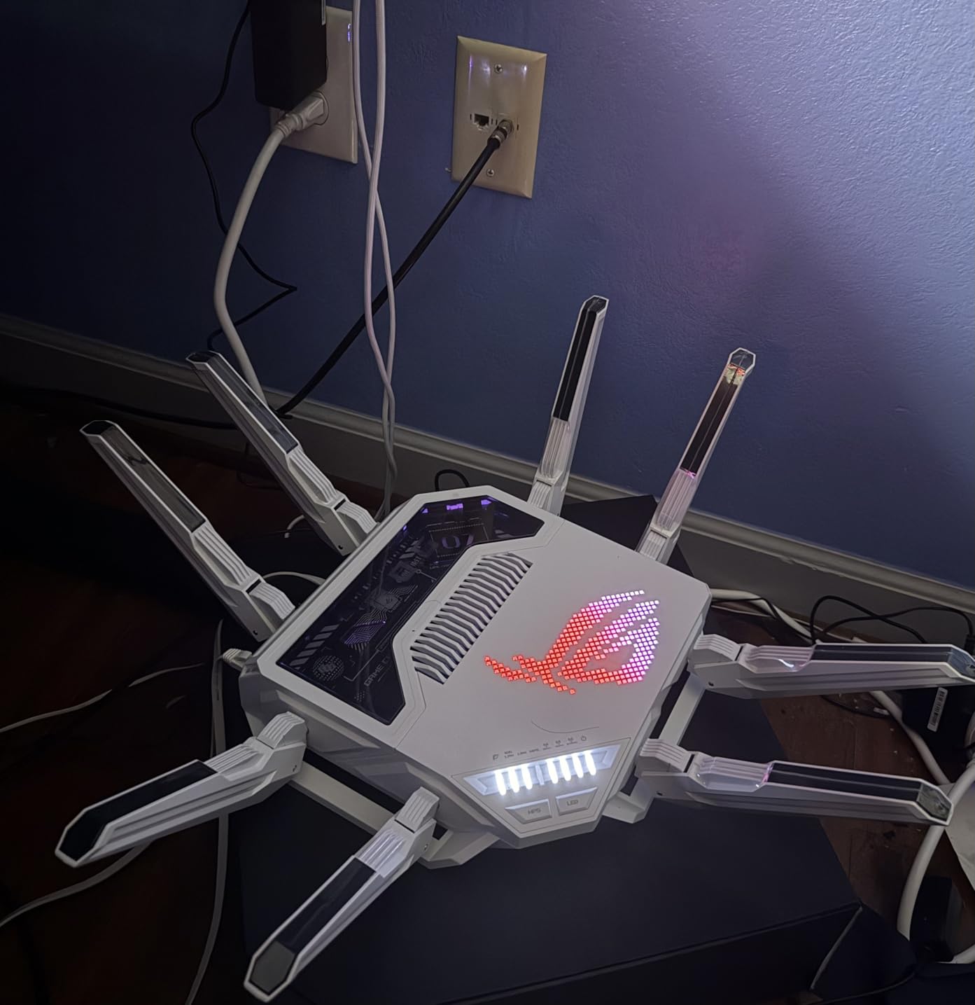 ASUS ROG Rapture GT-BE19000AI Tri-Band WiFi 7 (802.11be) AI Gaming Router, 320MHz Bandwidth & 4096-QAM, MLO, Dual 10G Ports, AI Game Boost, Gaming Network, Aura RGB, AiMesh Support, Guest Network Pro customer photo 1
