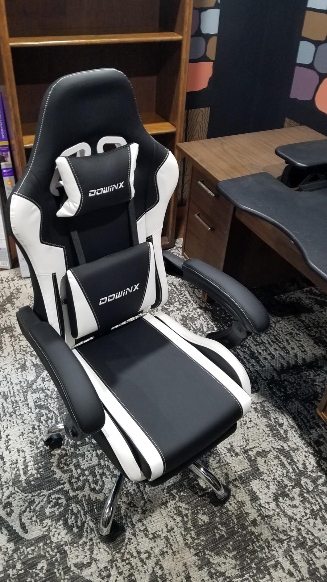 Dowinx Ergonomic Gaming Chair with Footrest & Massage Lumbar, 2D-Linkage Armrests for Computer Chair 330lbs with Headrest Pillow for Office, Home, Streaming and Long Gaming Sessions, Black customer photo 2