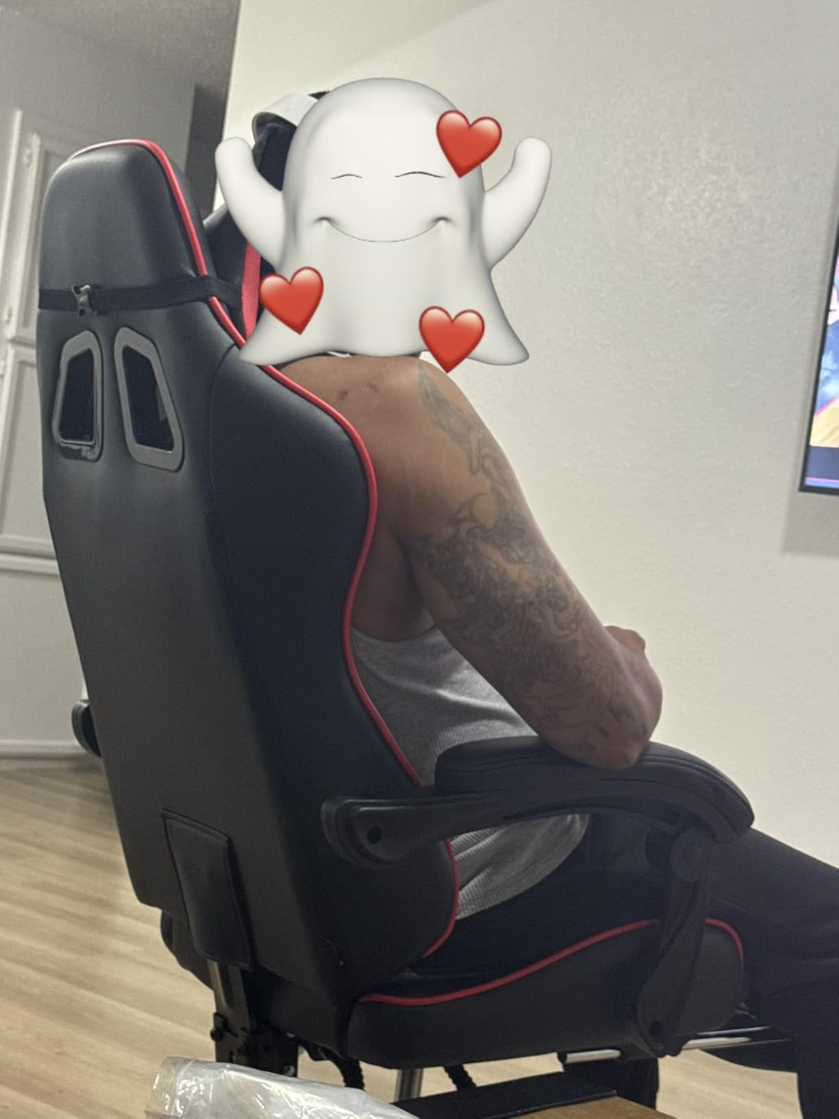 DUMOS Gaming Chair with Linkage Armrests, Video Game Chairs with Pocket Spring Cushion, Ergonomic Computer Silla Gamer Office Desk Chair with Footrest for Adults & Students, Black customer photo 2