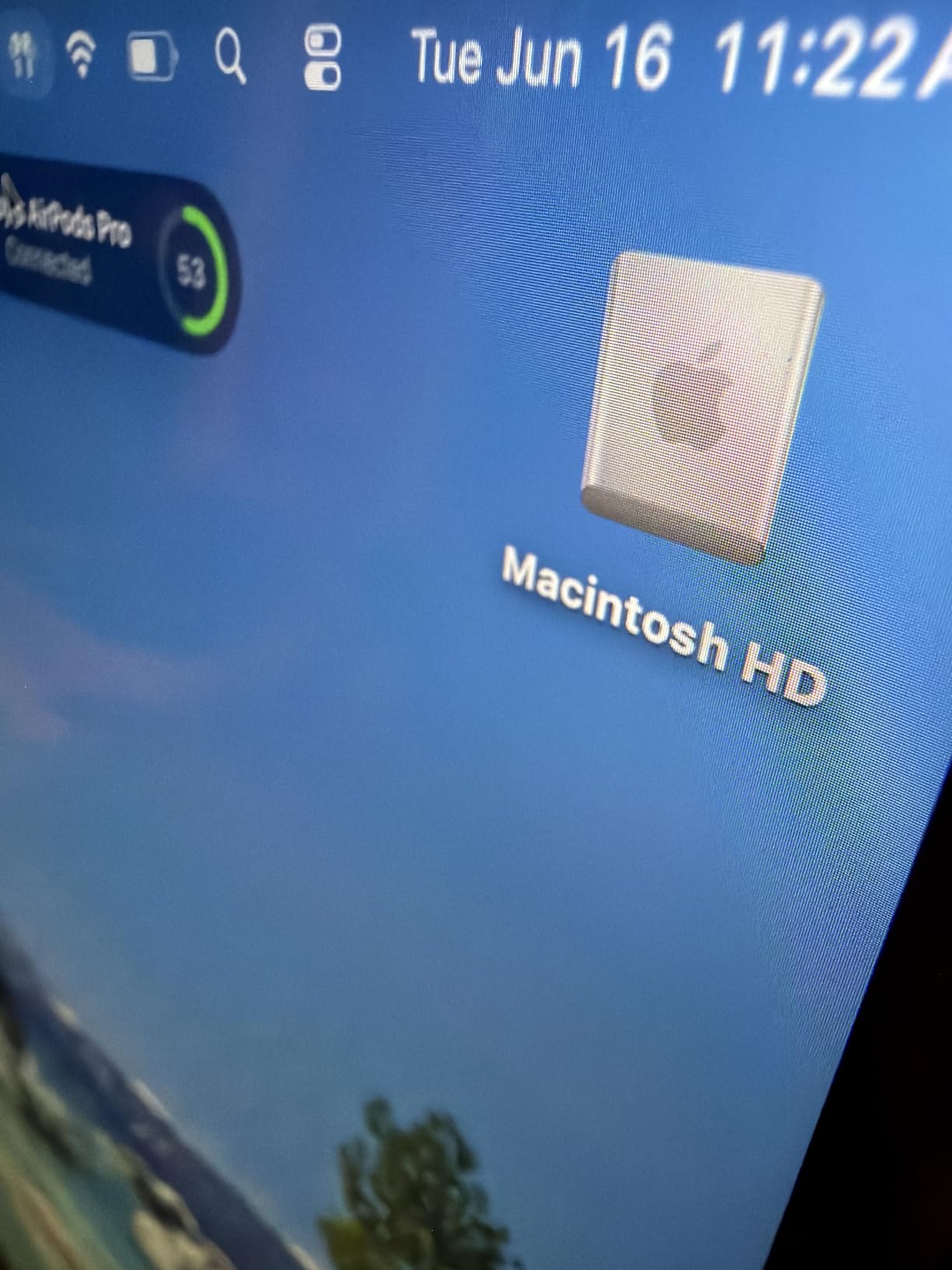 Apple 2025 MacBook Pro Laptop with Apple M5 chip with 10‑core CPU and 10‑core GPU: Built for AI, 14.2-inch Liquid Retina XDR Display, 24GB Unified Memory, 1TB SSD Storage; Silver customer photo 2
