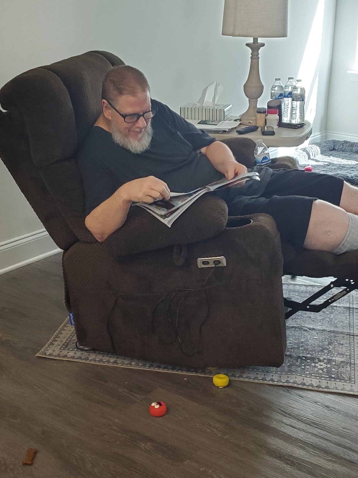 Tami Tami Dual Motor Power Lift Chair Recliner for Elderly with Massage and Heat, Infinite Position Electric Lift Recliner with Adjustable Headrest, USB (T6015 - Plush Fabric, Dark Gray, Medium) customer photo 1