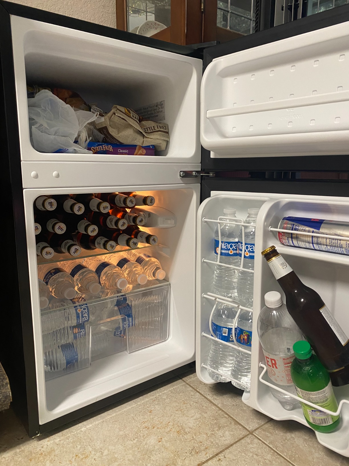 Midea 3.1 Cu.ft Mini Fridge with Freezer, Energy Star Certified, for Dorm | Adjustable Remove Glass Shelves, Reversible Door, Silver customer photo 2