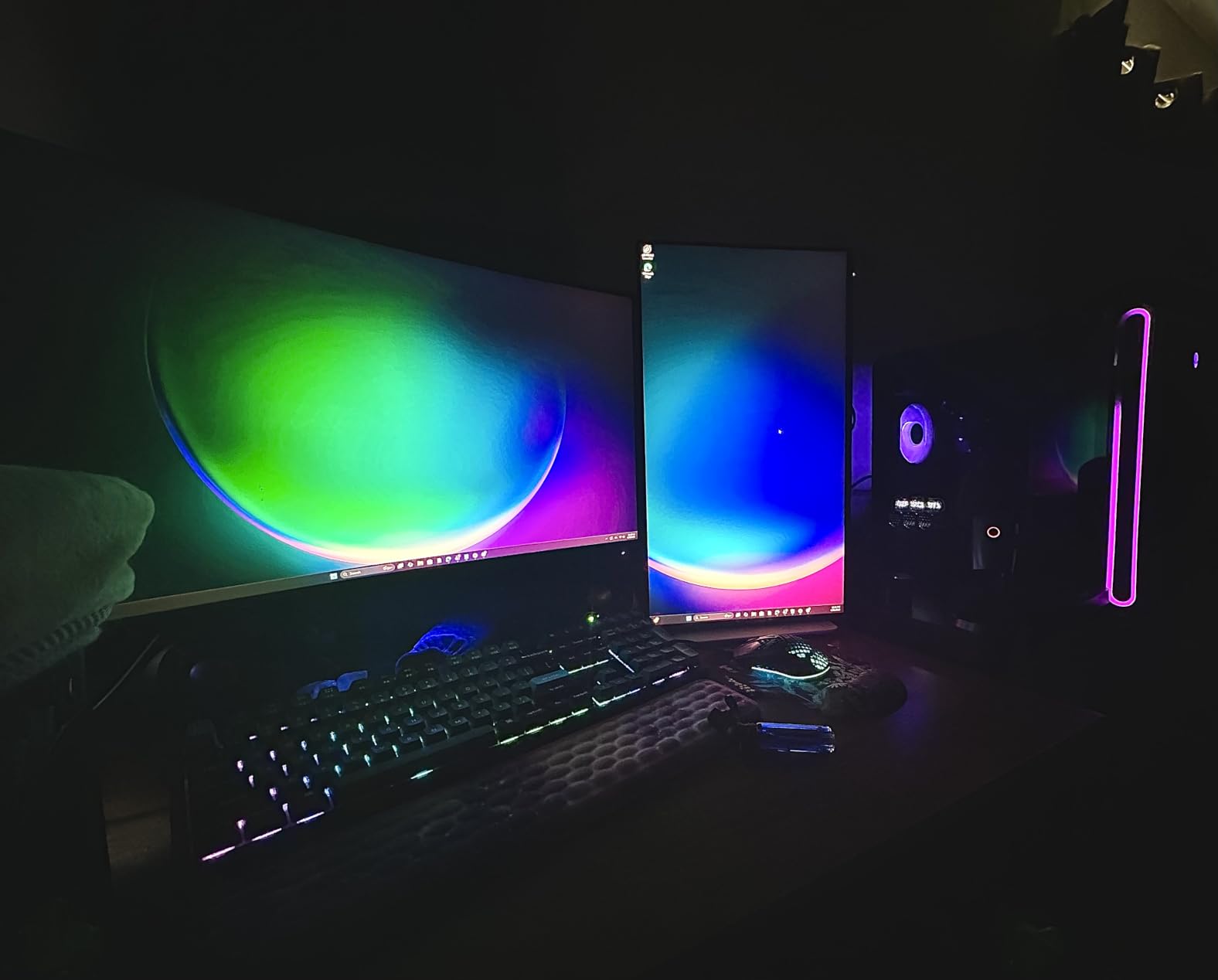 Dell 24 Plus Monitor - S2425HSM - 23.8-inch FHD (1920x1080) 144Hz 1ms Display, 2 x 3W Speakers, HDMI Connectivity, Height/Tilt/Pivot/Swivel Adjustability, AMD FreeSync - Ash White customer photo 1