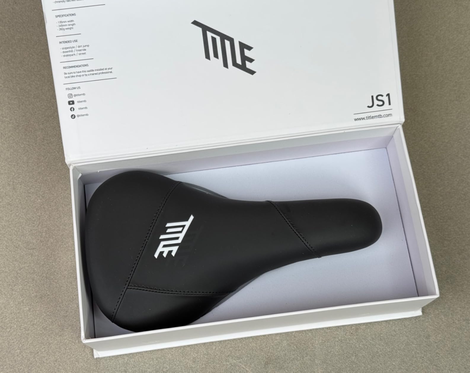 Title MTB JS1 Bike Saddle - High-Performance Mountain Bike Seat for Dirt Jump, Downhill, Skatepark, Street, BMX - Lightweight Comfortable Bicycle Saddle for Men and Women customer photo 2