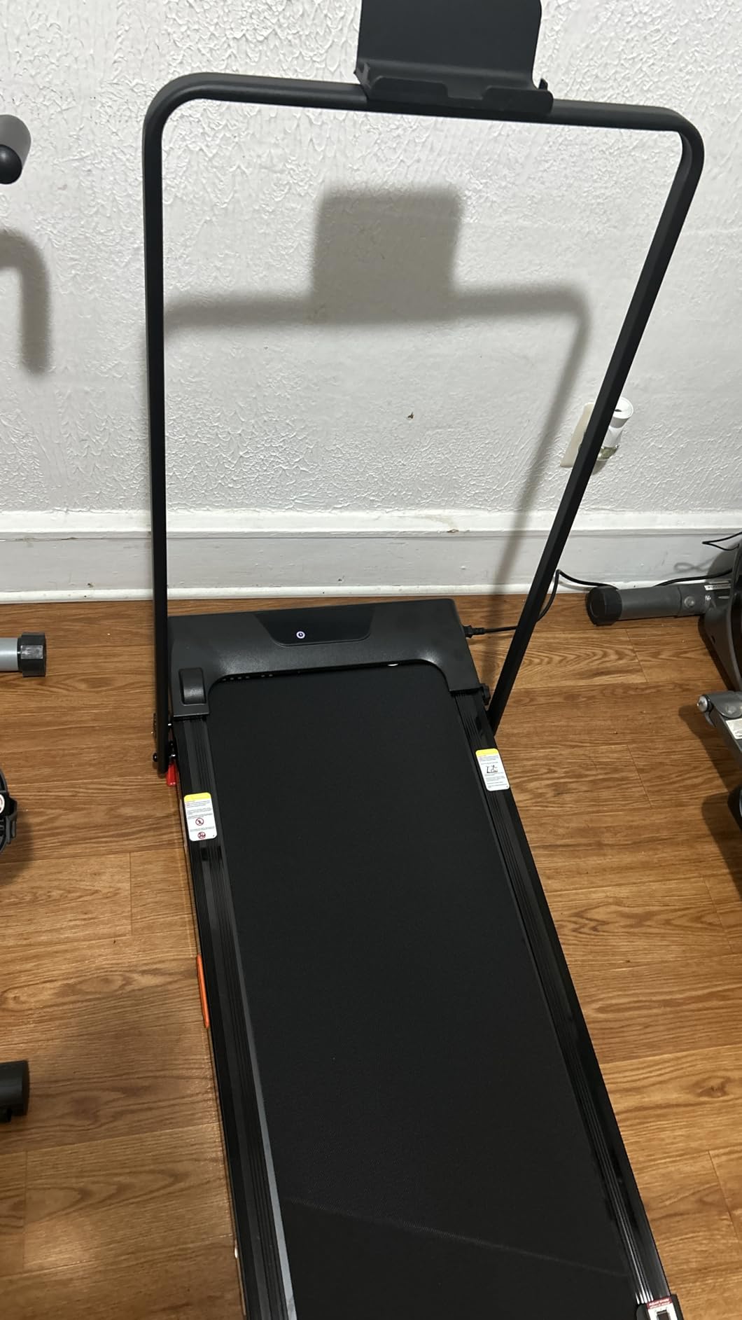 UMAY Fitness Treadmill with 0%/20% Auto/Manual Incline, Treadmills for Home Folding with Pulse Sensors, 300/350/400LBS Capacity, Max 4.0HP Quiet Brushless & 8.0/8.7/9.5MPH customer photo 2