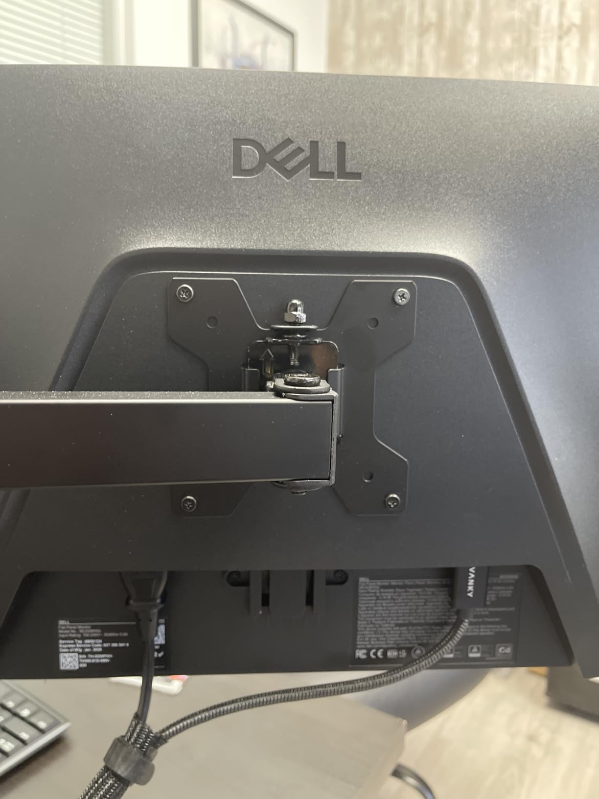 Dell 24 240Hz Gaming Monitor - SE2426HG - 23.8-inch FHD (1920x1080) 240Hz Display, IPS, AMD FreeSync Premium, TUV 3-Star, 2X HDMI, DisplayPort 1.4, Tilt customer photo 1