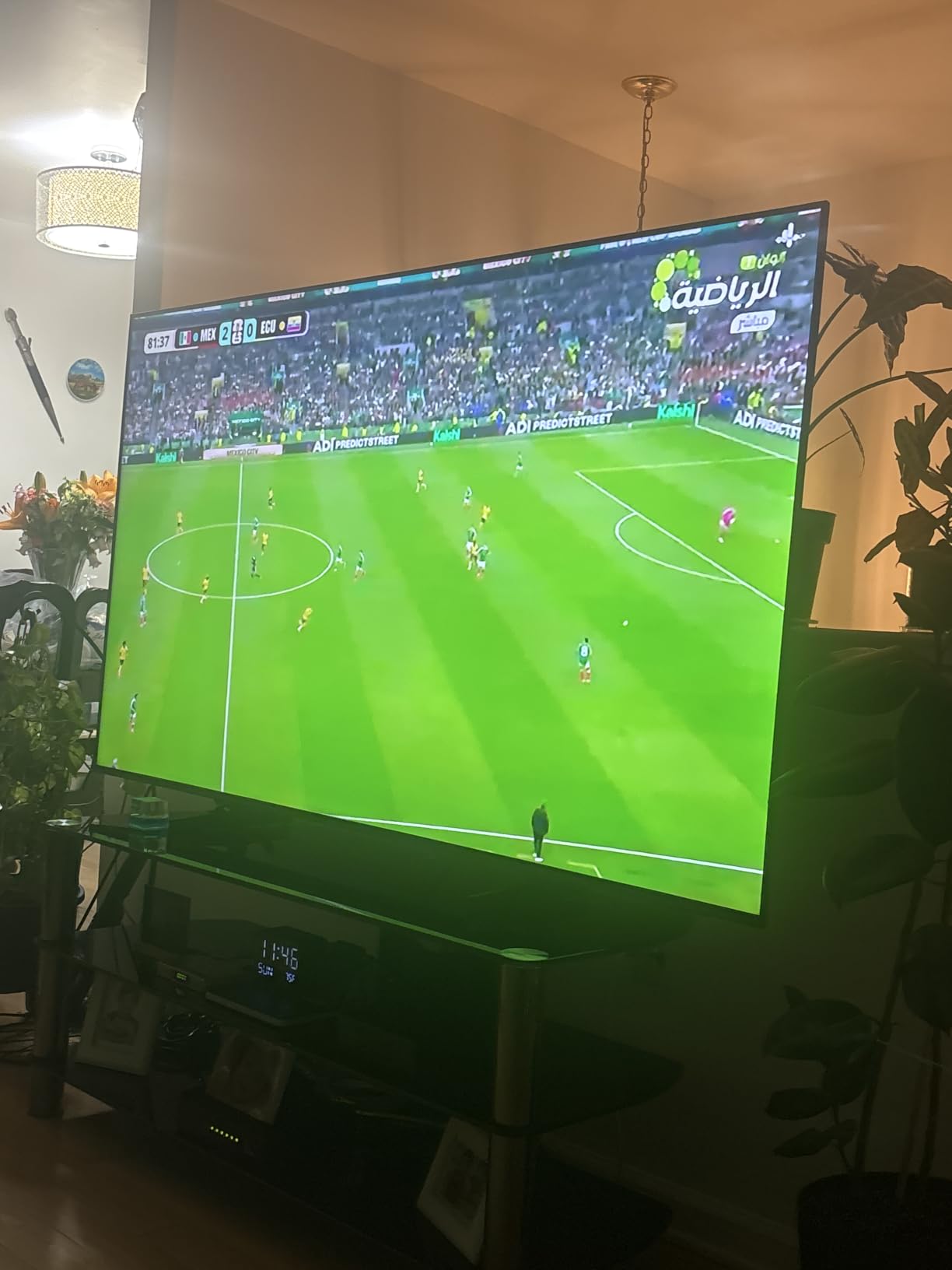 Samsung 43-Inch Class Mini LED M70H Series Samsung Vision AI Companion Smart TV (2026 Model, 43M70H) LED Processor 4K, Pure Spectrum Color, Motion Xcelerator + DLG 120Hz customer photo 1
