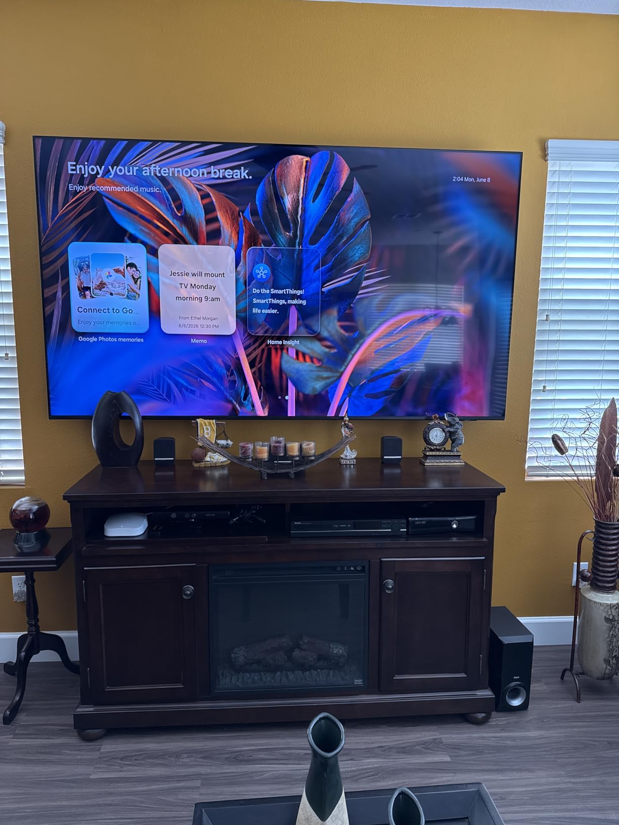 Samsung 75-Inch Class M80H Series, Mini LED, 4K, Smart TV, 2026 Model customer photo 2