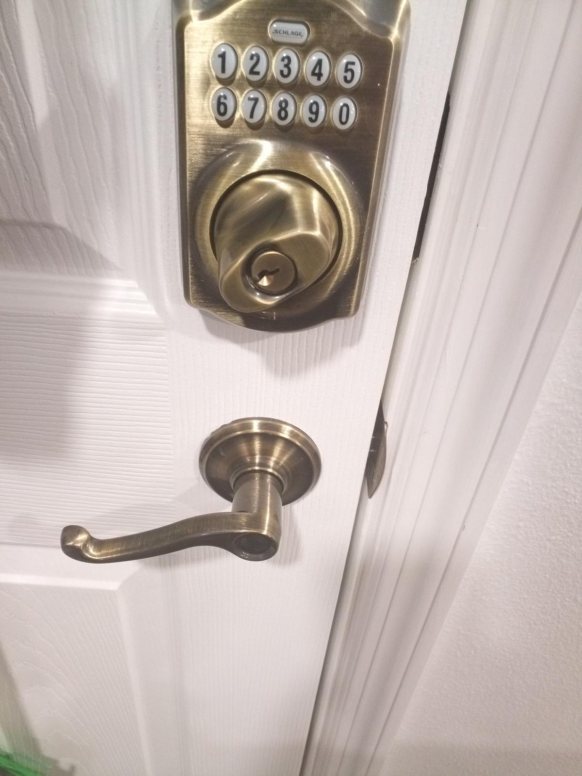 SCHLAGE Flair Hall/Closet Passage Door Handle, Reversible, Antique Brass customer photo 1