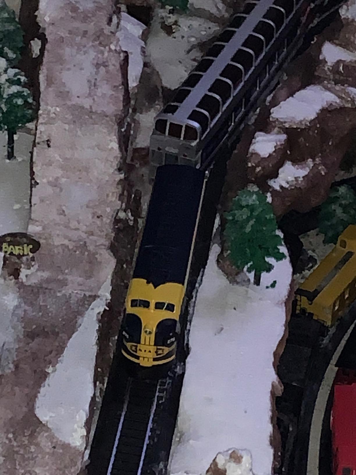 Bachmann Trains - Thunder Chief DCC Sound Value Ready To Run Electric Train Set - HO Scale Black 0.5 Liters | Complete Starter Set, DCC Locomotive, Rolling Stock, Track, Power Pack and Speed Controller, Build Your Model Railroad, 826 customer photo 1
