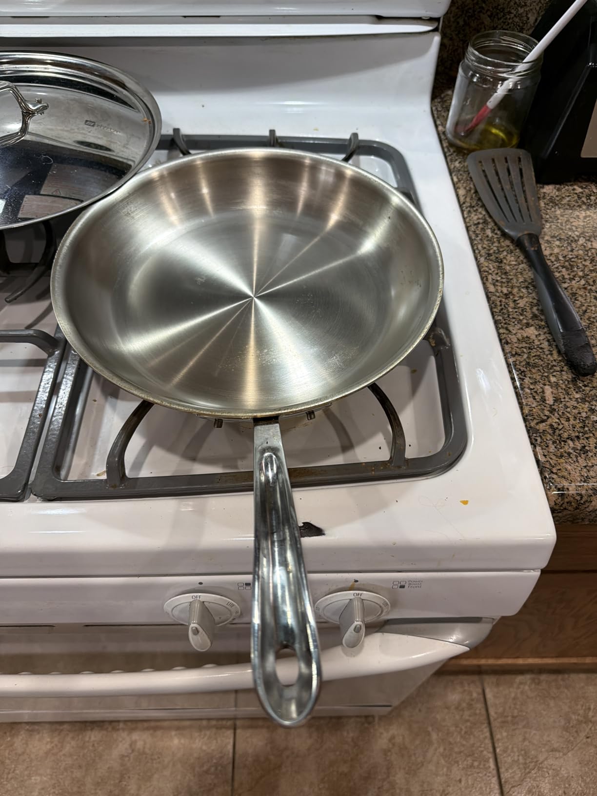 All-Clad D3 Stainless Steel 12 inch Frying Pan With Lid- Made in the USA- The Original Bonded Professional Cookware- Oven Safe & Induction Compatible customer photo 2