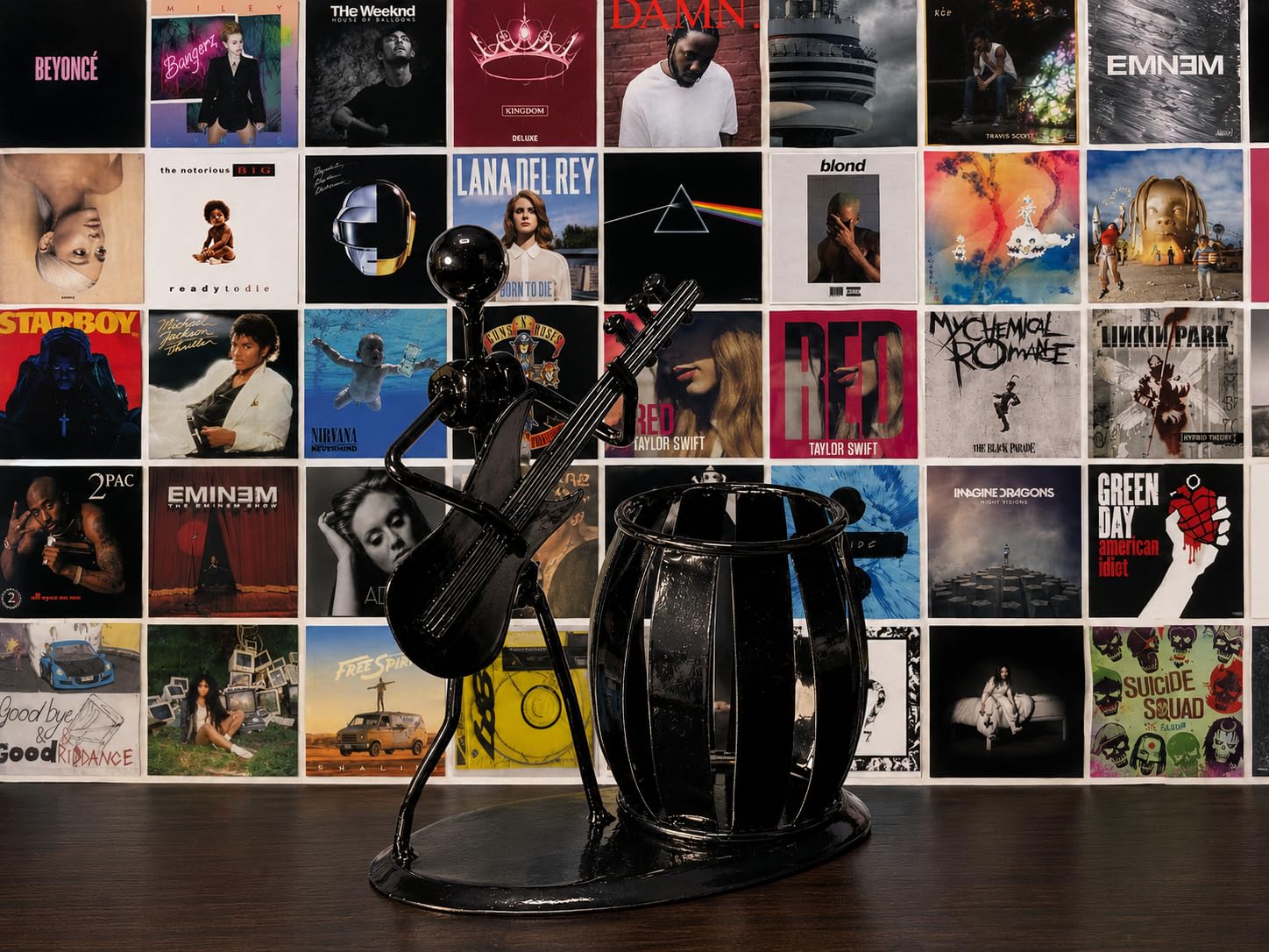 MyGift Guitar Pen Holder Desk Office Decor Gift For Men customer photo 1