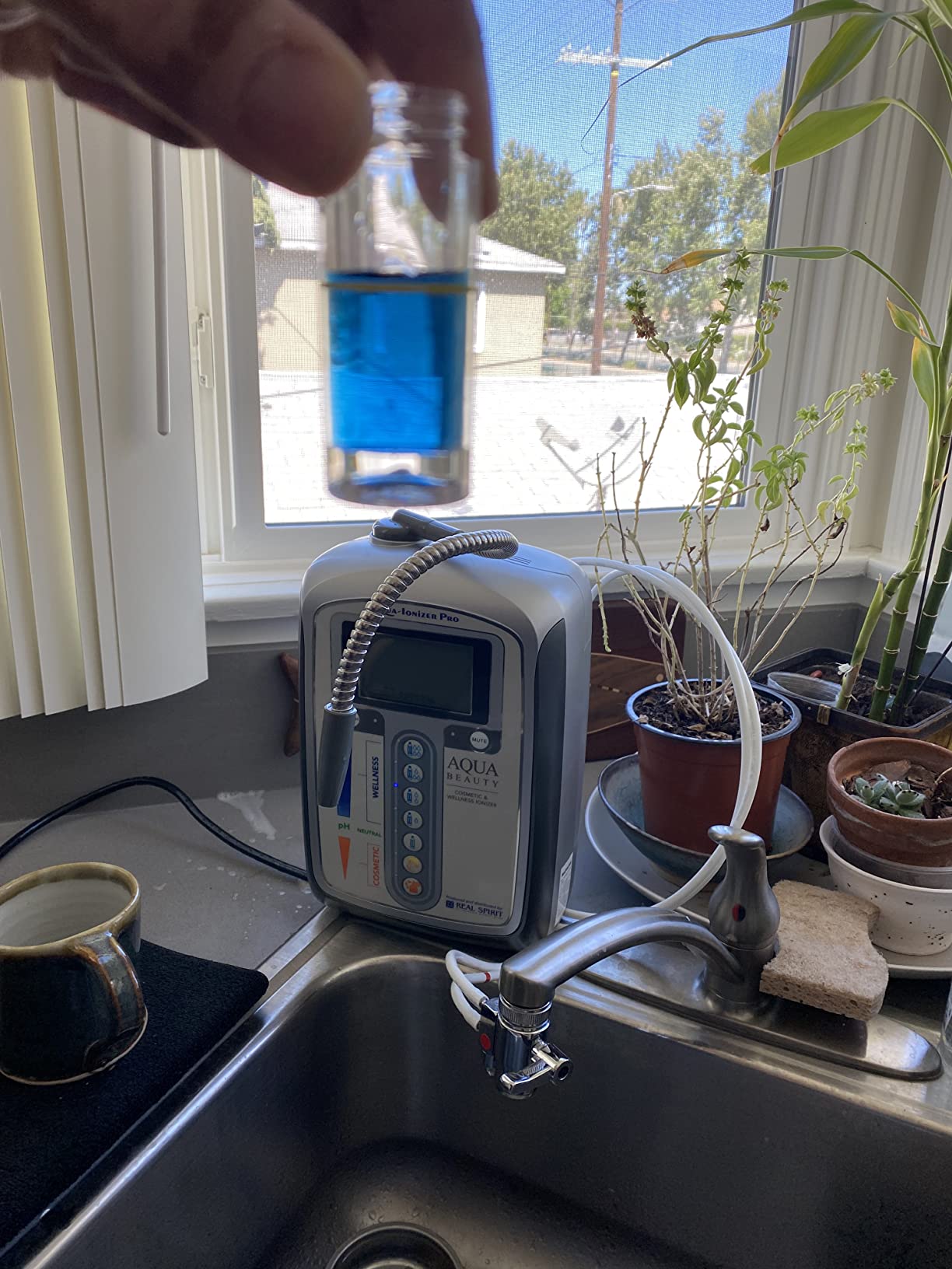 Aqua Ionizer Deluxe 5.0 | Water Ionizer | 7 Water Settings | Home Alkaline Water Filtration System | Produces pH 4.5-10.5 Alkaline Water | Up to -600mV ORP | 4000 Liters Per Filter customer photo 2