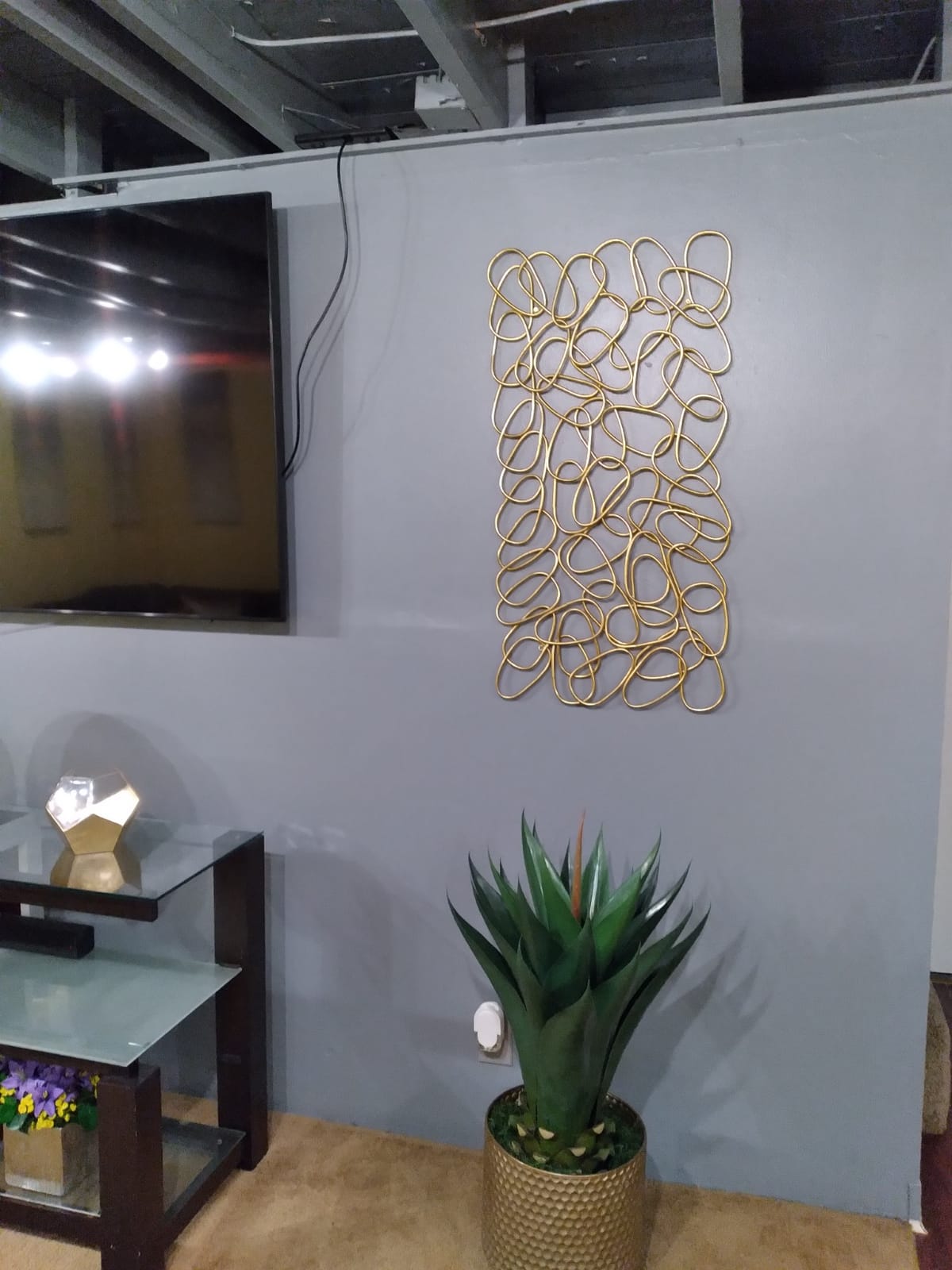 Uttermost In the Loop 37 1/2