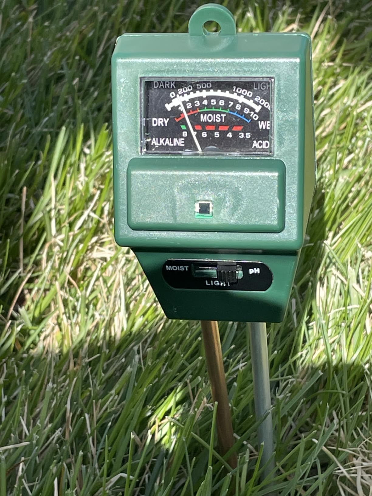 SONKIR Soil pH Meter, MS02 3-in-1 Soil Moisture/Light/pH Tester Gardening Tool Kits for Plant Care, Great for Garden, Lawn, Farm, Indoor & Outdoor Use (Green) customer photo 1