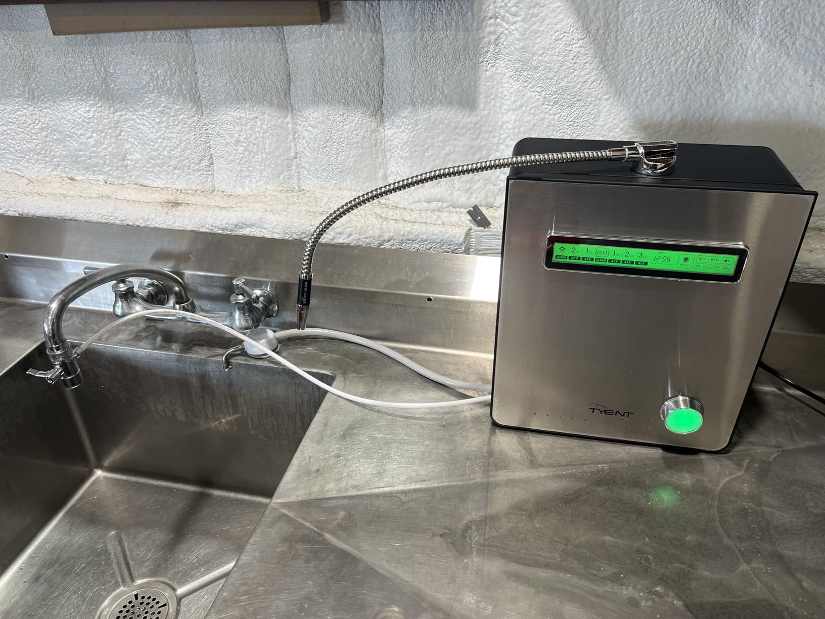 Tyent Edge 9 Turbo Water Ionizer - Dual Filtration System-Hydrogen Enhanced Water Purification - Adjustable pH Settings with Turbo Mode - Touchscreen Interface & Auto-Flow Stop - Advanced Filtration customer photo 1