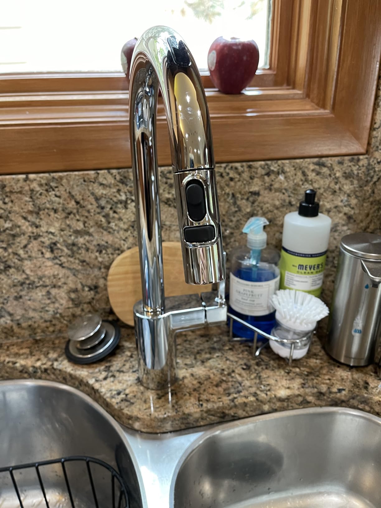 Moen Align Chrome Smart Faucet Touchless Kitchen Faucet with Pull Down Sprayer, Modern Kitchen Sink Faucet with Voice Control and Power Boost, 7565EVC customer photo 1