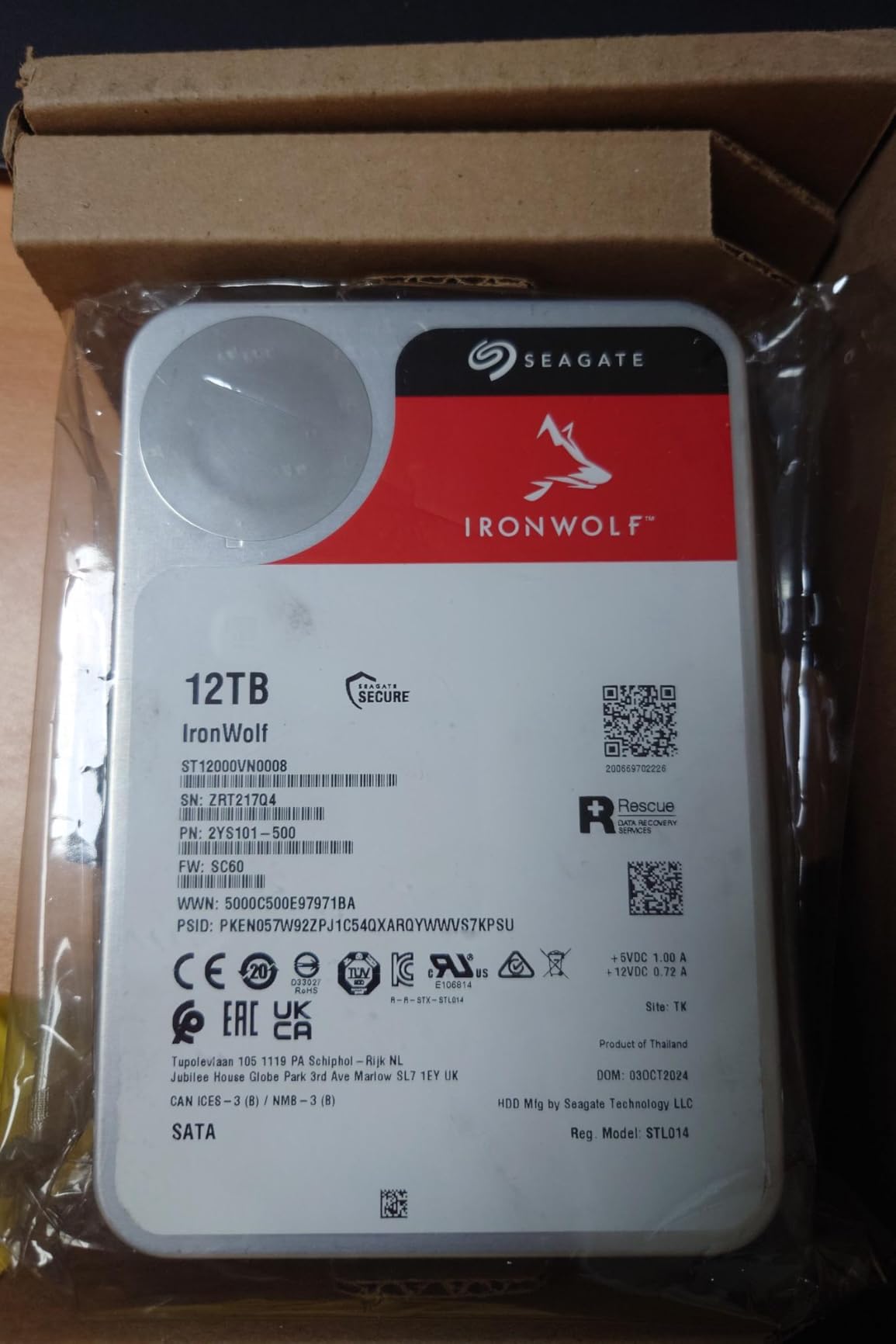 Seagate 8TB IronWolf Internal NAS Hard Drive | SATA 6 Gb/s (ST8000VNZ04) | 24/7 NAS-optimized HDD. AgileArray, All-CMR, RV sensors for multi-bay customer photo 1