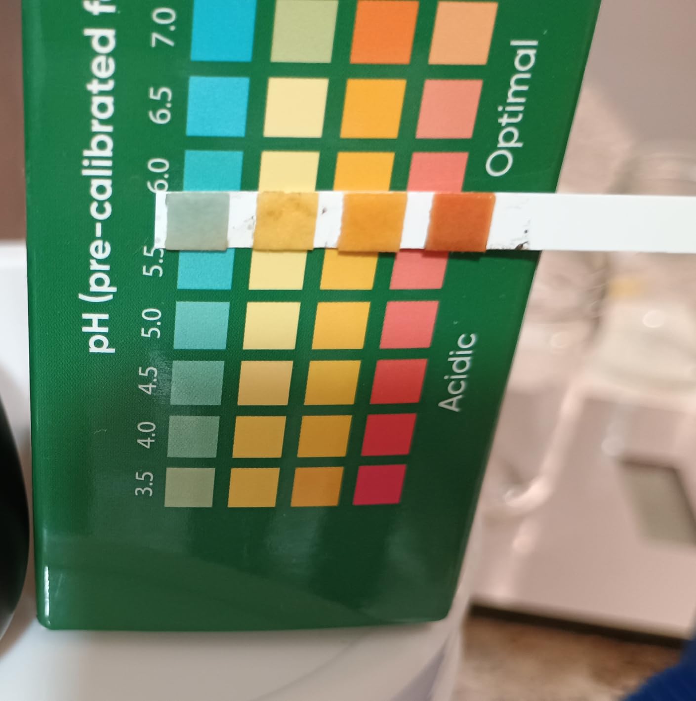 Soil Test Kit - 100 Soil pH Test Strips (3.5-9 Range) for Garden, Lawn & Indoor Plants - Easy At-Home Soil Testing customer photo 1