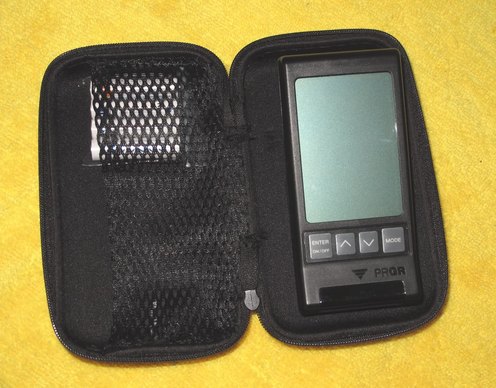PRGR HS 130-A Portable Golf Launch Monitor | Doppler Radar Measures Club & Ball Speed, Smash Factor, Total & Carry Distance | Tracks Swing Speed Training Aids customer photo 2
