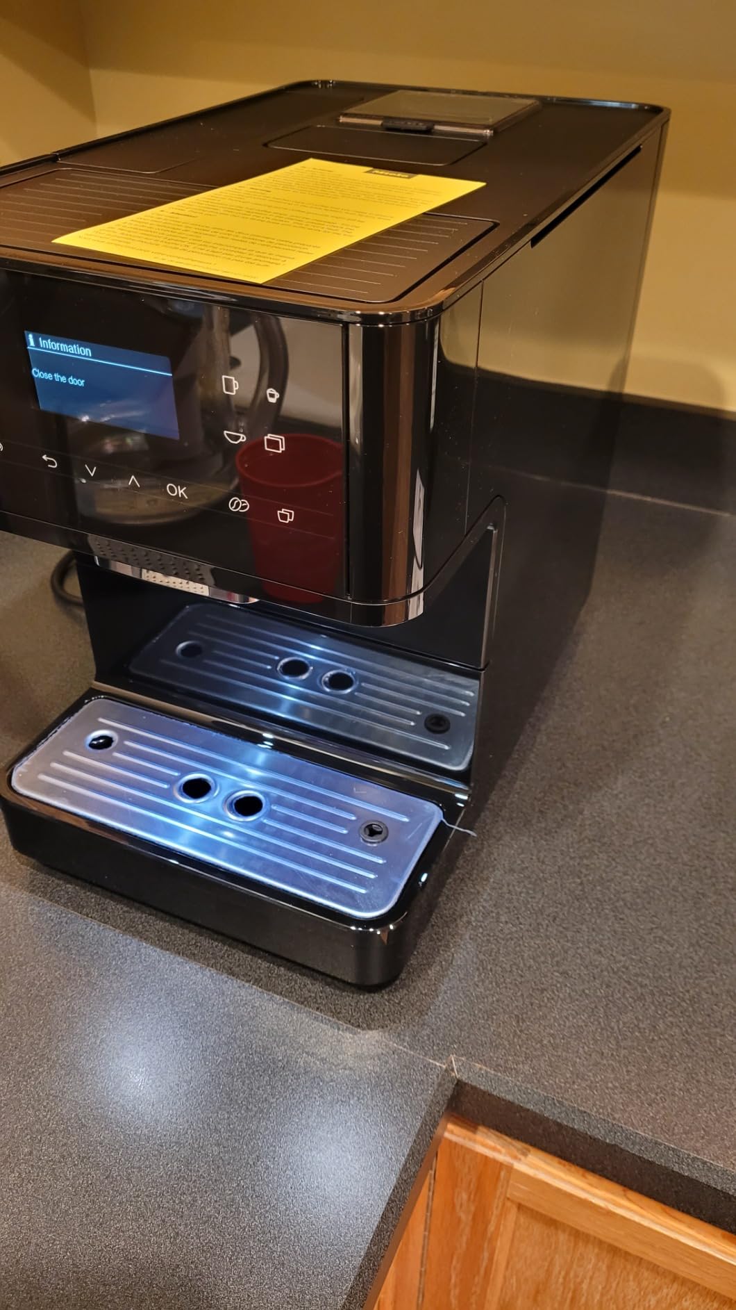 Miele CM 6160 MilkPerfection Fully Automatic Coffee & Espresso Machine customer photo 1