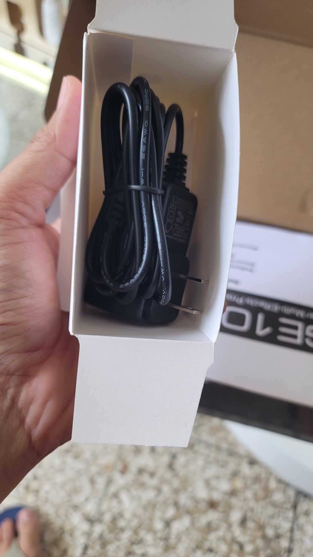 MOOER GE100 Multi-Effects Guitar Pedal 80 Presets, 66 Effects | 180 Second Loop, 40 Drum Rythm, Distortion, Expression Volume Wah Pedal, Tap Tempo, Headphone Out, LED Screen, Tuner customer photo 1