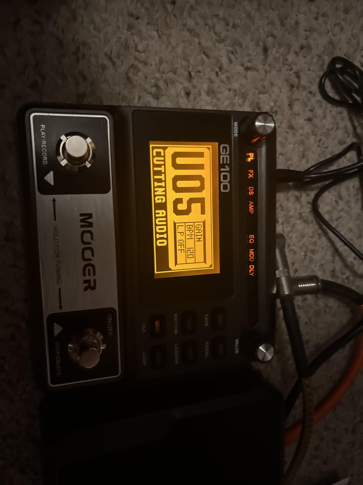 MOOER GE100 Multi-Effects Guitar Pedal 80 Presets, 66 Effects | 180 Second Loop, 40 Drum Rythm, Distortion, Expression Volume Wah Pedal, Tap Tempo, Headphone Out, LED Screen, Tuner customer photo 2