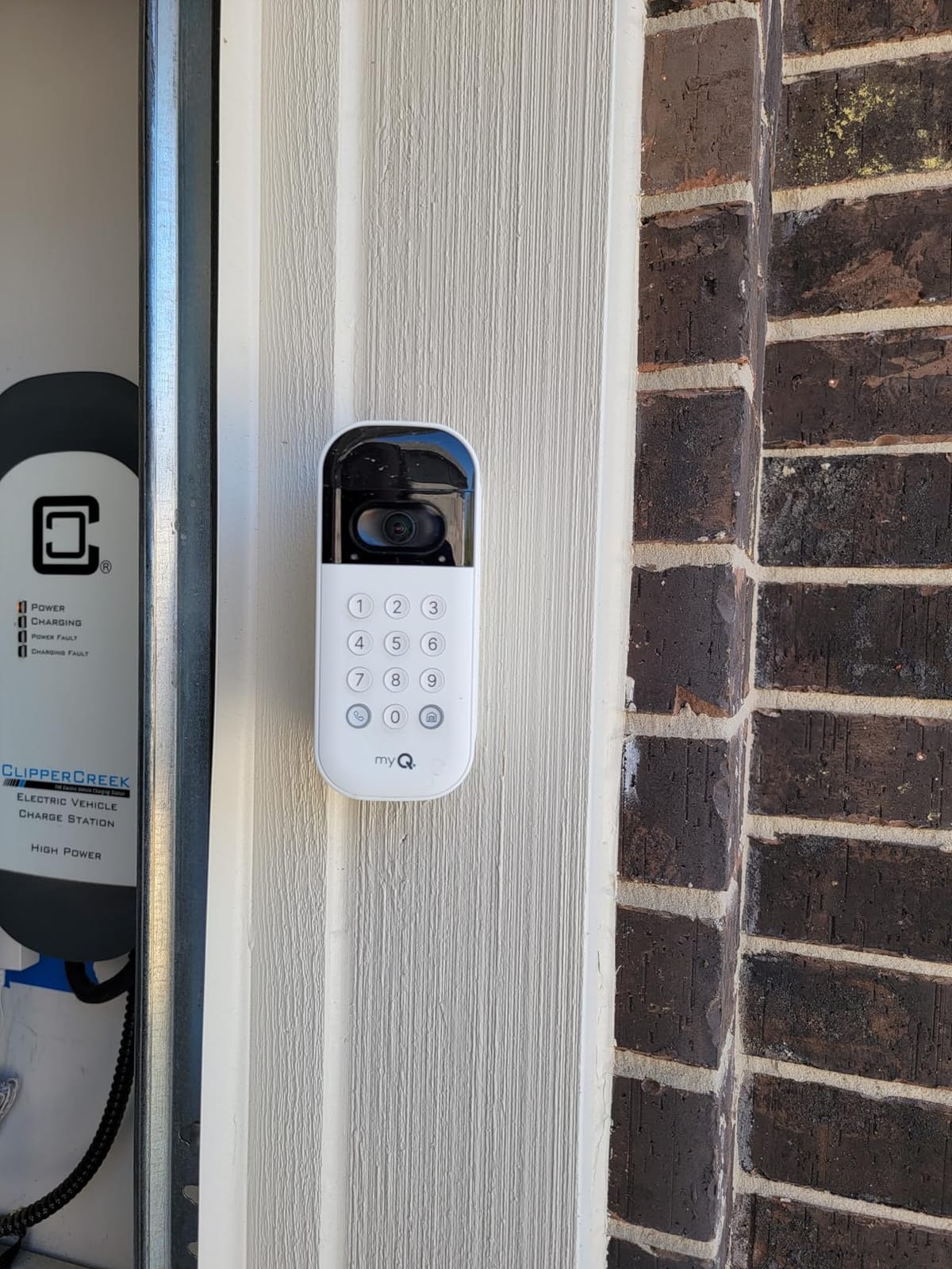 myQ Smart Garage Door Video Keypad with Wide-Angle Camera, Customizable PIN Codes, and Smartphone Control - Works with Chamberlain, LiftMaster and Craftsman openers, White customer photo 1