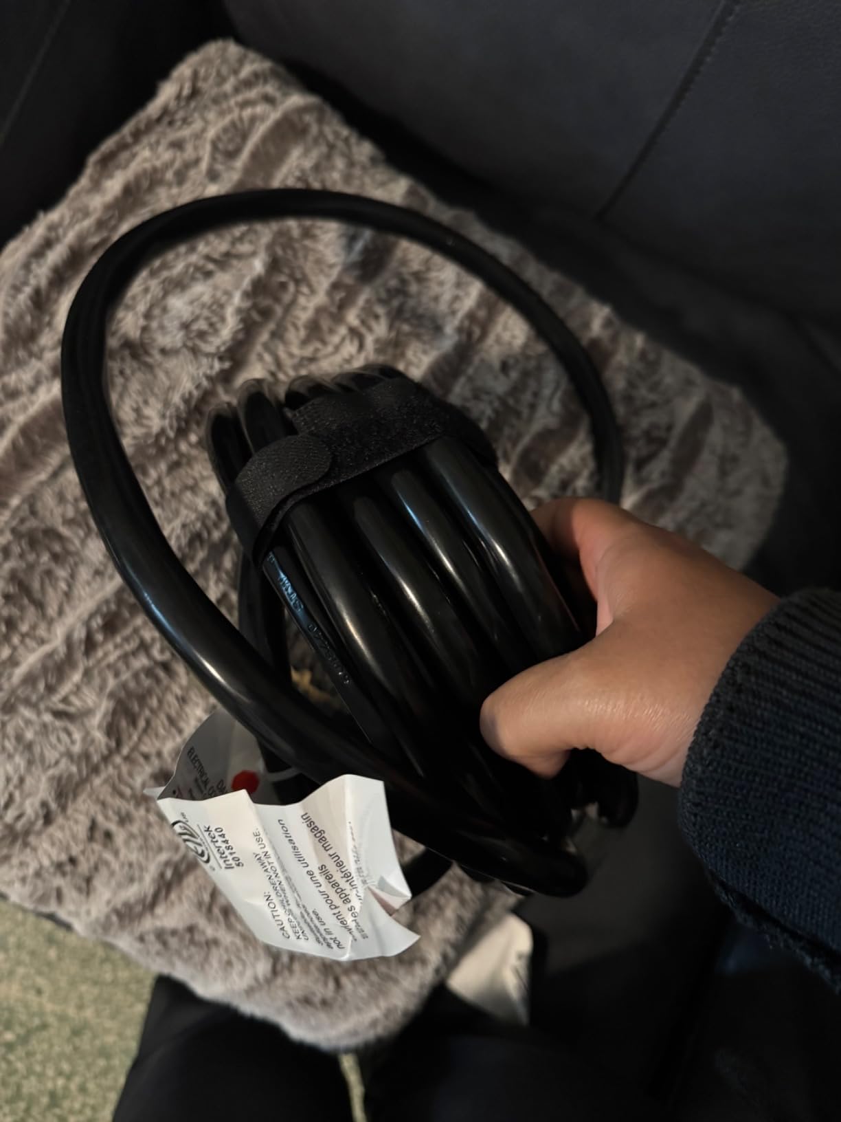25 Ft 10AWG Outdoor Extension Cord Waterproof Heavy Duty, Black | 10 Gauge 3 Prong, Flexible Cold-Resistant Power Cord Indoor & Outside with Lighted Indicator End, 15A 1875W SJTW ETL Listed customer photo 1