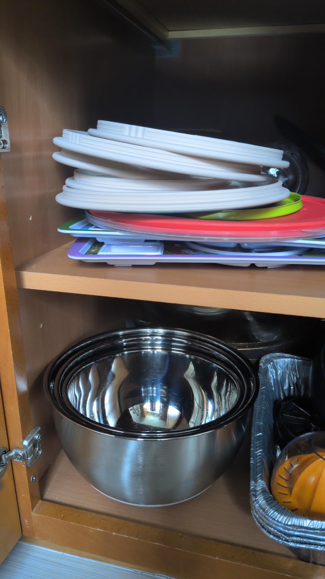 Non-Toxic Stainless Steel Mixing Bowls, Glass Lids, Plastic Free, 5-Pcs | LFGB platinum silicone seal. Keeps food fresh longer. Airtight. Non-slip silicone base. Dishwasher safe. Measurement marks. customer photo 2