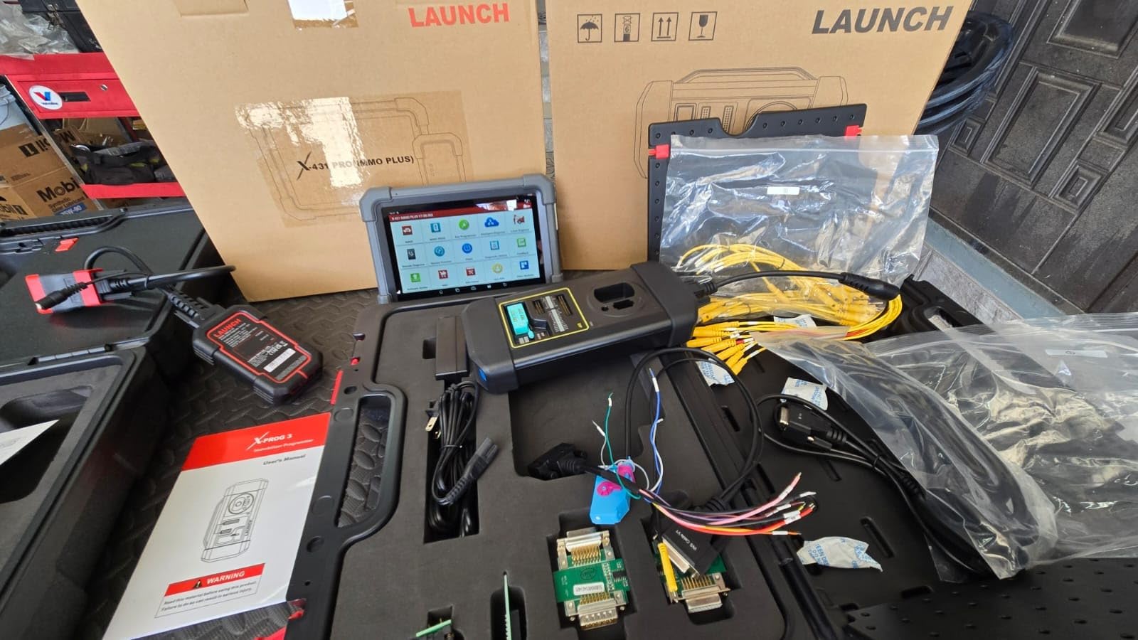Launch X431 1MM0 Plus with PROG3 Tool, All-System Diagnostics, ECU Coding Scan Tool, 39+ Services, Bi-Directional Control, 2-Year Updating customer photo 1