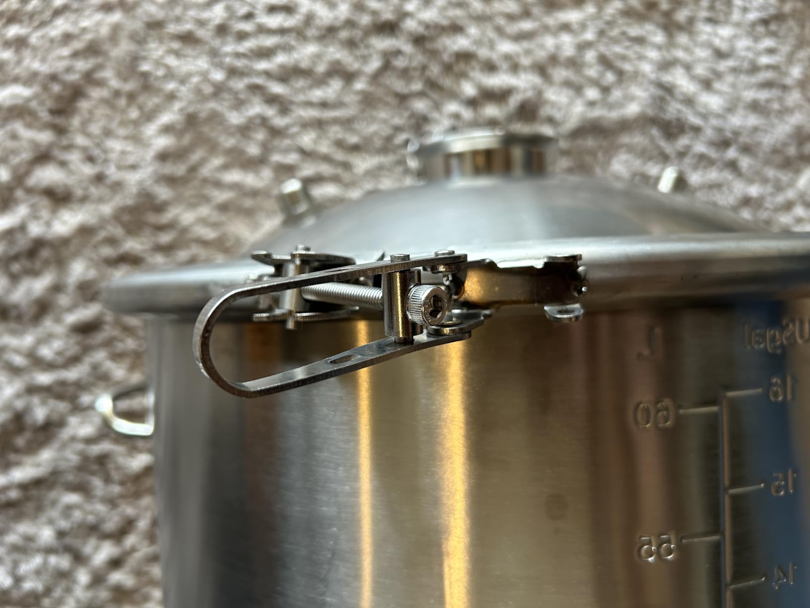 VEVOR Fermentation Tank 16 Gal, Stainless Steel Beer Brew Fermentor, Brew Bucket Fermentor for Home Brewing with Conical Base Brewing Equipment customer photo 2