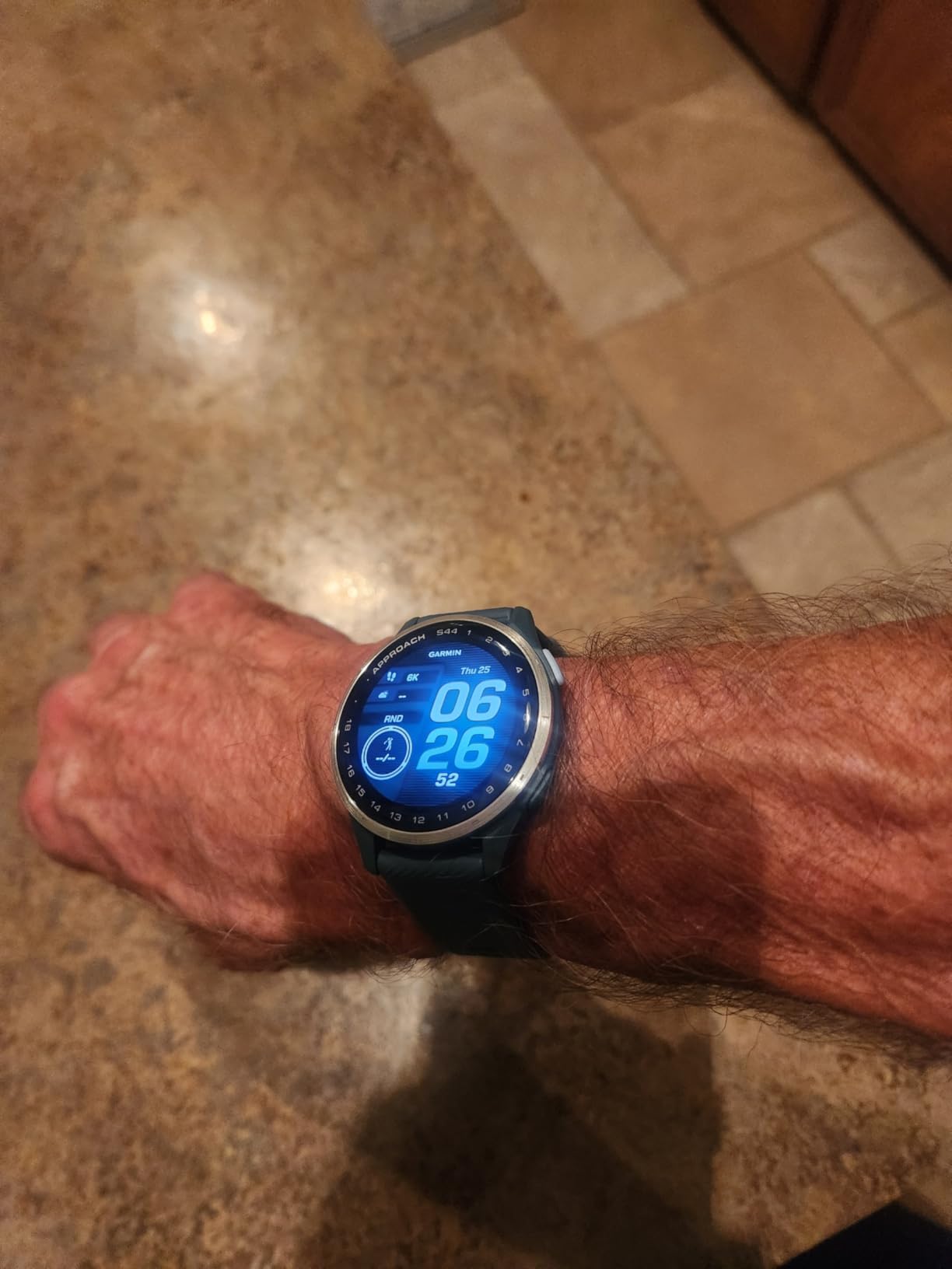 Garmin Approach S44, Golf GPS Smartwatch, 43mm, Black customer photo 2