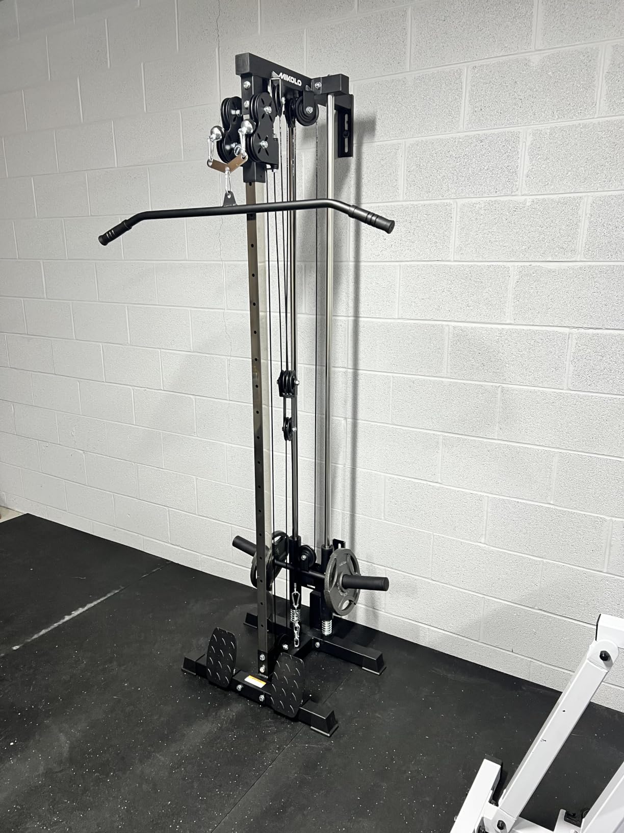 Mikolo Wall Mount Cable Station, Cable Crossover Machine with Dual Pulley System and 19/27 Adjustable Positions for Home Gym Fitness Equipment customer photo 1