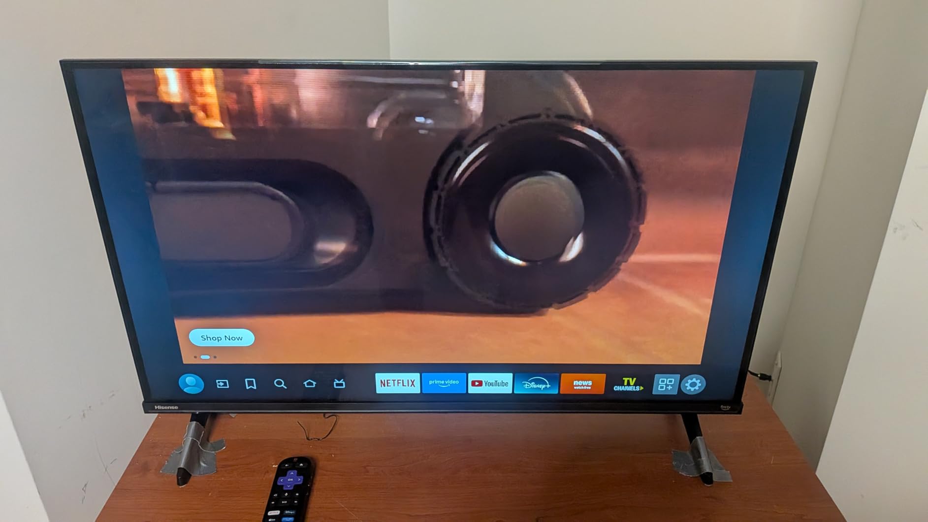 Hisense 40-Inch Class A4 Series FHD 1080p Smart Fire TV (40A4NF) - DTS Virtual: X, Slim Bezel Design, Alexa Built in, Streaming TV, Black customer photo 1